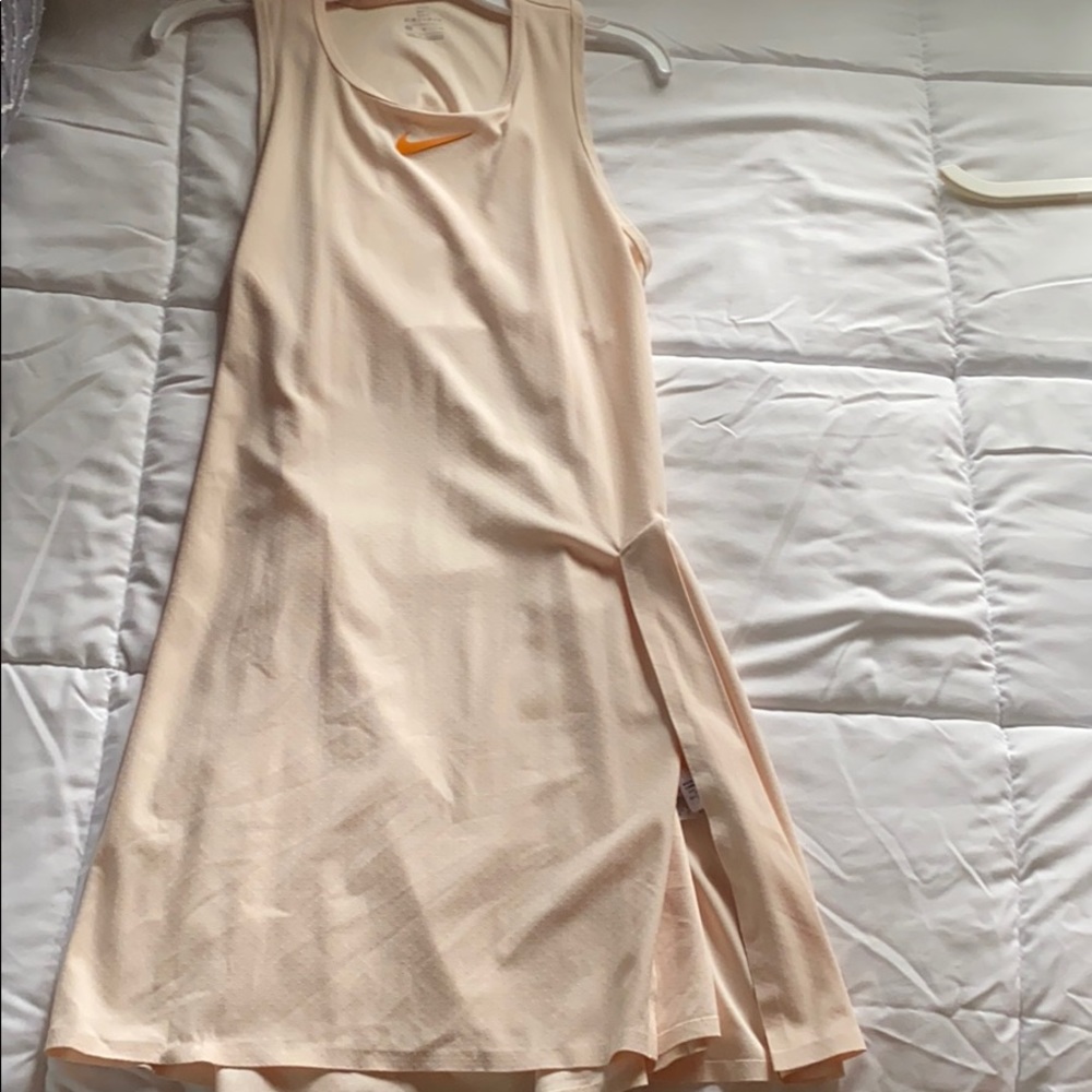 Nike women’s tennis dress
